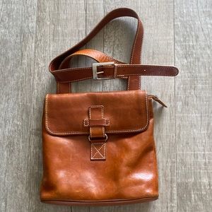 Women’s genuine leather crossbody bag handmade in Italy